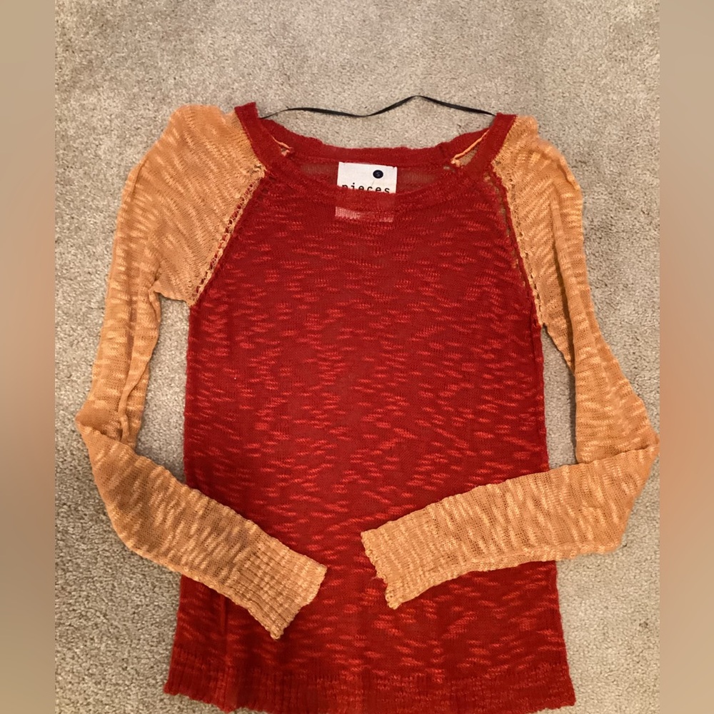 Kensie sheer long sleeve top